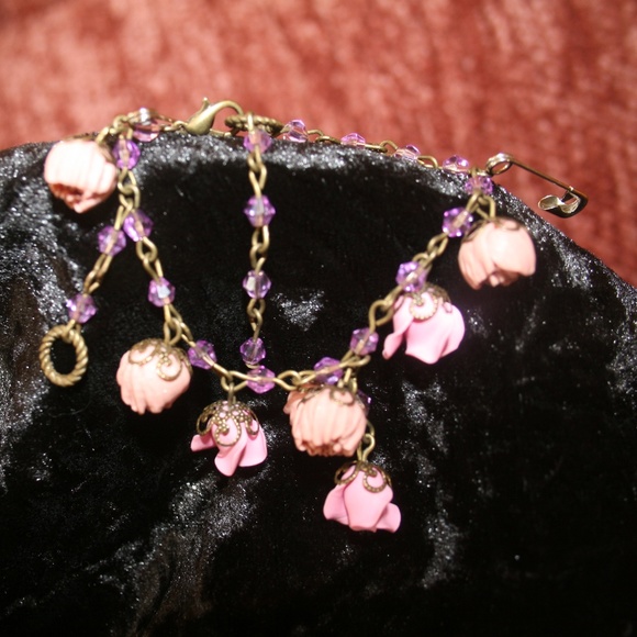 VINTAGE HANDMADE FLORAL EARRINGS - Picture 8 of 8